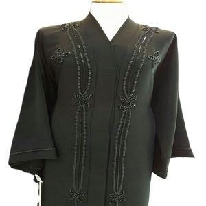 Robe kaftan en mousseline de soie noire à col en V, manches trois quarts, ornée de perles, longueur au sol, style classique - Product Image 1