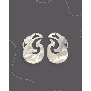 จี้มุกขาวทรงอิสระ - Product Image 1