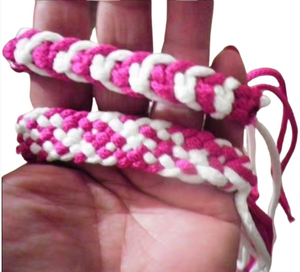 Brazaletes elásticos coloridos personalizables de alta calidad Muay Thai para uso MMA al por mayor - Product Image 1