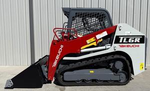 Cargadora de dirección deslizante TAKEUCHI TL8R2 usada con orugas hidráulicas, cargadora frontal con componentes MOOG, alto momento de carga y 4 años de garantía. - Product Image 4