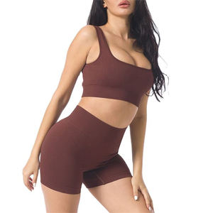 Ensemble de yoga confortable pour femmes Shorts ergonomique tissu respirant Construction sans couture flexibilité d'entraînement actif séchage rapide - Product Image 1