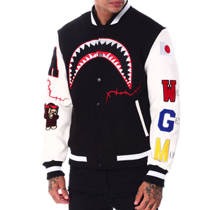 Dernier modèle de veste universitaire d'hiver pour homme, design tendance, surdimensionnée, avec garniture en fourrure de mouton, prix bas, patchs en cuir - Product Image 1