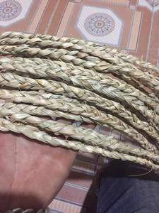 Pièces de meubles en jonc de mer torsadé personnalisé direct d'usine meilleur prix technique brute agriculture plantation noyau de feuilles roulé - Product Image 2