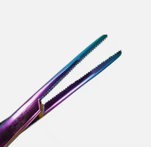 Pinzas Quirúrgicas Hemostáticas Personalizadas para Control de Sangre, de Acero Inoxidable, Manuales, con Certificación CE Clase II, para Uso Hospitalario - Product Image 5