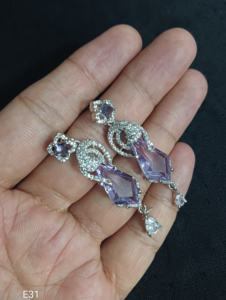 ต่างหูเพชรสไตล์คลาสสิกแบบอเมริกันดั้งเดิมและทันสมัยชุบเงินสำหรับต่างหูของขวัญวันเกิดและคริสต์มาส - Product Image 4