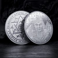 Pièce commémorative personnalisée par le fabricant, en argent et or, représentant une pyramide grecque antique, un dieu soleil égyptien et une reine