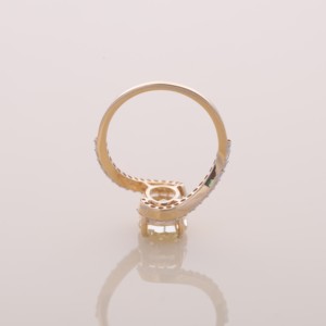 Anillo de Diamante Amarillo Ovalado de 3.44ct Cultivado en Laboratorio, Diseño Halo Bypass, Joyería de Oro Amarillo, Blanco y Rosa de 18K - Product Image 6