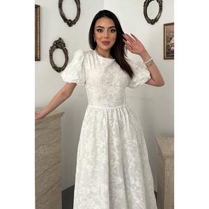 Vestido Blanco con Espalda Descubierta y Bordado de Elisa Fashion para Mujer - Product Image 2