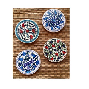 Sous-verres à décor arrondi faits à la main avec plusieurs designs et plusieurs couleurs disponibles - Product Image 6