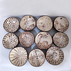 ชามกะลามะพร้าวธรรมชาติ ประดับมุก งานฝีมือสุดหรู สำหรับตกแต่งโต๊ะอาหาร ตกแต่งบ้าน และเป็นของขวัญ - Product Image 6