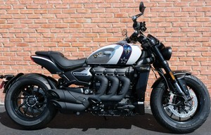 มอเตอร์ไซค์ครุยเซอร์รุ่นใหม่ล่าสุด ปี 2026 Triumph <span class=keywords><strong>Rocket</strong></span> <span class=keywords><strong>3</strong></span> <span class=keywords><strong>R</strong></span> Evel Knievel รุ่นลิมิเต็ดอิดิชั่น - Product Image 6