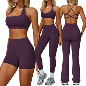 Ensemble de vêtements de sport de fitness respirants pour femmes Soutien-gorge avec lifting des fesses Leggings de yoga taille haute Shorts Solid Pattern Yoga Wear - Product Image 1