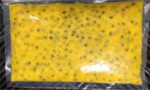 Mejore su menú de bebidas con fruta de la Pasión congelada que le da un aroma único y un sabor fuerte a batidos y Bebidas frías - Product Image 2