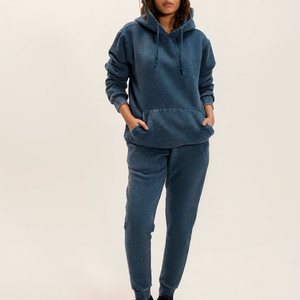 Ensemble de survêtement bleu confortable pour femmes, style pakistanais, coupe décontractée, sweat à capuche en polaire doux et pantalon à revers pour un style streetwear, OEM - Product Image 6
