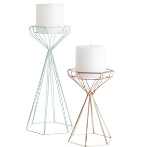 Bougeoir en métal pour éclairage et décoration d'intérieur Bougeoir décoratif élégant à finition antique - Product Image 3