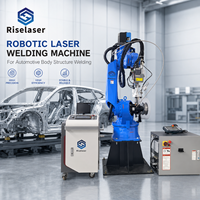 Machine de soudage laser robotisée pour les pièces structurelles de carrosserie automobile, robot de soudage laser à fibre haute précision, production automatique