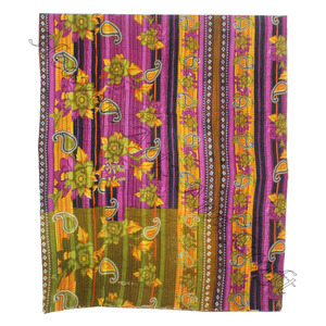 Manta India Kantha Hecha a Mano, de Algodón Gudari Estampado, Proveedor Dorado, Venta al por Mayor para Hoteles - GD1038 - Product Image 5