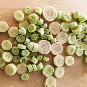 Exportation de citronnelle fraîche naturelle de qualité supérieure au meilleur prix feuille de citronnelle biologique congelée pour la cuisson - Product Image 6