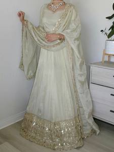 Indien Ethnique Lehenga Choli Dupatta Ensemble Lourd Séquence Broderie Travail Georgette Broderie Art Soie Tissu pour Les Occasions De Fête - Product Image 6