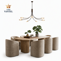 Ensemble de table à manger de luxe Vantel avec chaises rembourrées, meubles sur mesure pour projets résidentiels à l'exportation