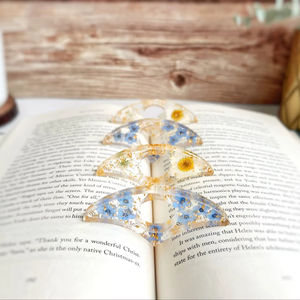 Resin <b>Book</b> Page Holder Finger Grip Durable Comfortable Reading <b>Accessory</b> Perfect For <b>Books</b> Study Materials Journals And Novels - Product Image 1