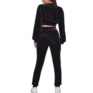 Ventes chaudes 2024 Ensemble de survêtement en velours pour femme Respirant 100% polyester Ensembles de jogging Couleur unie Tenues de survêtement tendance pour - Product Image 2