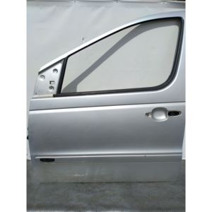 ประตูหน้าซ้ายเมอร์เซเดส วาเนโอ ซีรีส์ 1 A4147200005 (01>) - Product Image 1