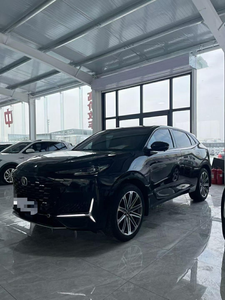 Autos Usados 2022 Changan UNI K Luxury 2.0T Turbo Gasolina SUV Caja de Cambios Automática Neumáticos R21 Asientos de Cuero Combustible Volante a la Izquierda - Product Image 3