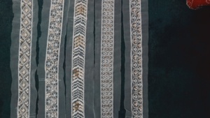 Tissu de dentelle perlée personnalisable de qualité supérieure avec des paillettes de perles de verre de broderie écologiques pour la mode couture - Product Image 6