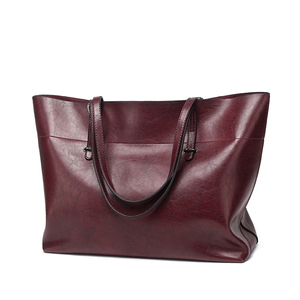 Nueva moda de alta calidad, diseño personalizado, Material de cuero de gran capacidad, bolso de hombro de cuero para mujer en varios colores - Product Image 6