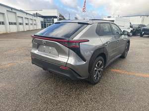 Toyota bZ4X XLE 2023 d'occasion À VENDRE - Product Image 6