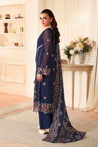 Tenues Shalwar Kameez pour femmes, en mousseline de haute qualité, avec des broderies très fines, style pakistanais. - Product Image 3