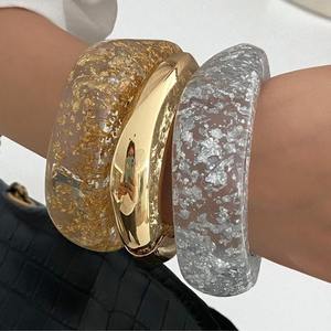 FY HUSSAIN CRAFTS Acrylique Écologique Chunky Bijoux Bracelets Bracelets Irrégulier Punk Géométrique Manchette Large Bande Personnalisable - Product Image 4