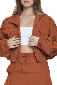 เสื้อแจ็คเก็ตกันลมสำหรับผู้หญิงเสื้อครอปแขนเสื้อแร็กเก็ตกางเกงสำหรับฤดูร้อนสีจากนักออกแบบใหม่ล่าสุด - Product Image 4