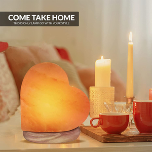 Lampe au sel de l'Himalaya naturel Heart-Design Styles nautiques Lampe d'amour du Pakistan Fabriqué Himaliyan Décoration de bureau à domicile - Product Image 5