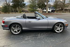Mazda MX-5 Miata 2004 - Product Image 2
