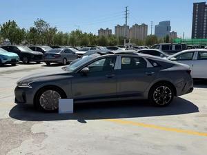 Sedán K5 completamente nuevo con todas las opciones - Product Image 2