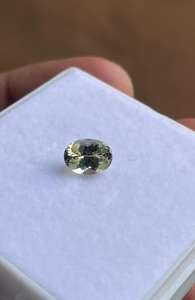 Piedra Preciosa de Tanzanita Natural Facetada de Primera Calidad, Corte Ovalado, Color Verde Amarillento, para Fabricantes de Joyería Personalizada - Product Image 2