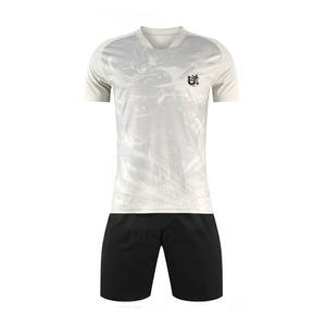 Uniforme de fútbol ligero más vendido Uniforme de fútbol Ropa deportiva cómoda Uniforme de fútbol para venta en línea - Product Image 1