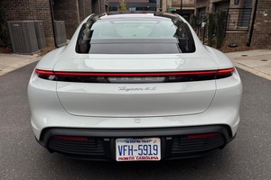 Porsche Taycan 4S 2022 Usado en Buen Estado, 562 hp, Motor Dual - Product Image 3