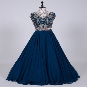 El último diseñador Faux Georgette Thread Sequence Work Lehenga Choli de FabZone - Product Image 2