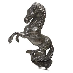 Cerf debout décoratif en aluminium pour la décoration de dessus de table Article décoratif de dessus de table en métal fini polonais - Product Image 2