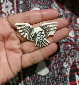 จี้กระดูกแกะสลักด้วยมือออกแบบได้ตามต้องการผสมผสานงานฝีมือแบบดั้งเดิมและลูกปัดสีขาวงามตามธรรมชาติขายต่อต้อนรับ - Product Image 3