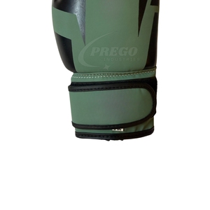 Gants de boxe verts personnalisés pour l'entraînement et le sparring, en cuir PU, avec sangle de poignet réglable, logo OEM, pour hommes et femmes, vente en gros - Product Image 4