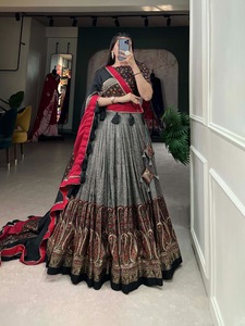 Colección de mujeres EE. UU. Boda Damas DE HONOR Recepción Sangeet Party Wear Indian Lehenga Choli Impresionante Indian Pakistani en 2025 - Product Image 5