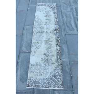 Alfombra Turca Vintage, Alfombra de Pasillo de 1.8x7 pies, Alfombra Blanca con Puntos Grises - Product Image 2