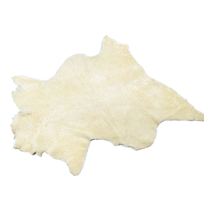 High Quality Natural Sheepskin Shearling Hide Skins Custom Colors Fashion Garment With Soft High Quality Pelt Type - Product Image 2