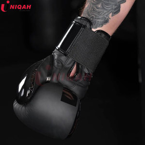 Gants de boxe en cuir de vachette évacuant l'humidité avec logo personnalisé en gros équipement d'entraînement pour le kickboxing Arts martiaux UNIQAH - Product Image 6