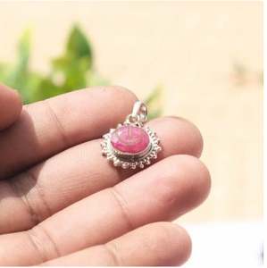 Pendentif en pierre précieuse rubis rose, pendentif en argent 925, pierre taillée, pendentif fait à la main, design unique, pendentif en pierre rose, Noël - Product Image 2