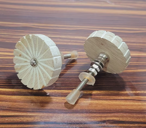 Bouton en bois Boutons en bois massif personnalisés Crochets muraux en bois Poignée de meuble Armoire Tiroir Boutons en bois - Product Image 6